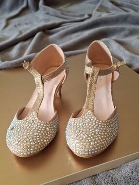 Link Sparkling Rose Gold Kids T-Strap Heels